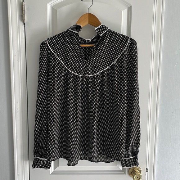 Who What Wear Tops - Who Wants Wear women’s long sleeve shirt